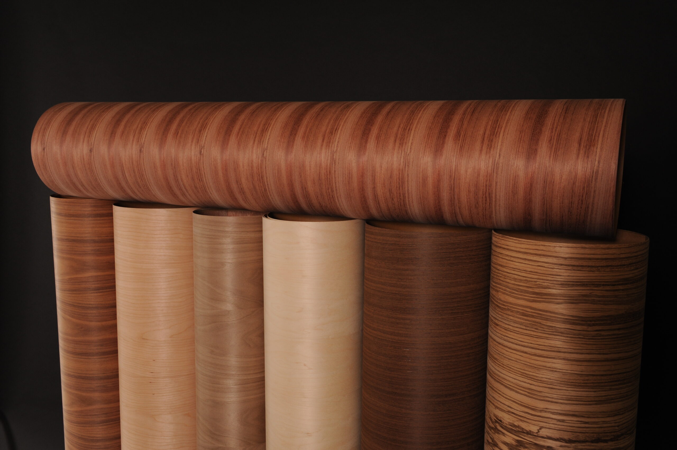 Rolls of sheet veneer